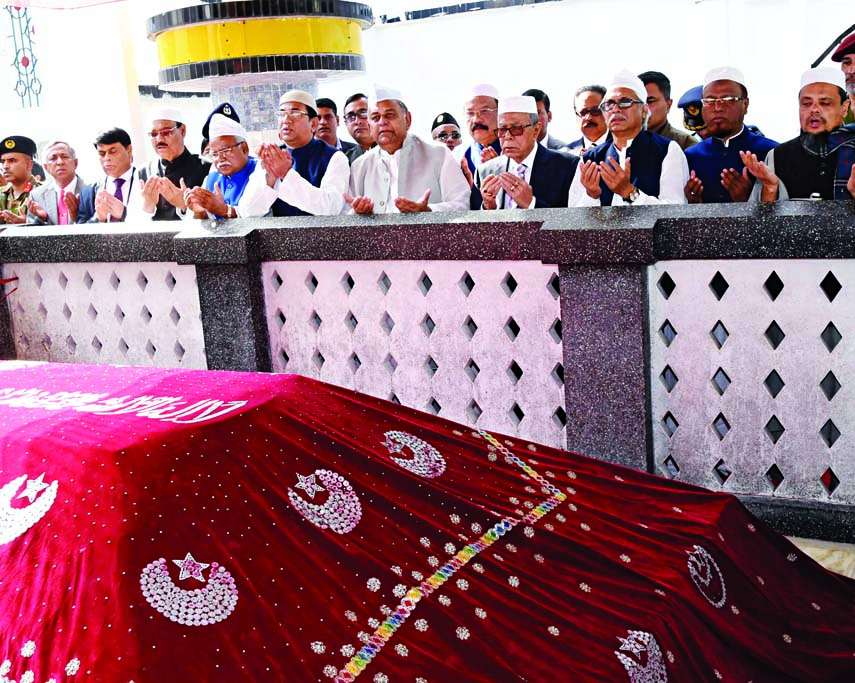 President M Abdul Hamid offering 'ziarat' at the Shrine of Hazrat Shah Paran (RA) in Sylhet on Wednesday. Press Wing, Bangabhaban photo