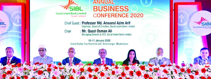 Quazi Osman Ali, Managing Director & CEO of Social Islami Bank Ltd, presiding over a two-day long Annual Business Conference-2020 at hotel Grand Sultan Tea Resort and Golf at Sreemangal in Moulvibazar on Friday. Bank's Directors Dr Md Jahangir Hossain, J