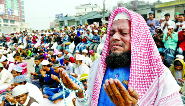 The second phase of Biswa Ijtema ended through Akheri Munajat conducted by Maulana Mohammad Jamshed of India on Sunday.