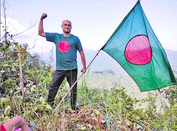 Engr Jyotirmoy Dhar on top of Aiyang Tlang hill in Bandarban.