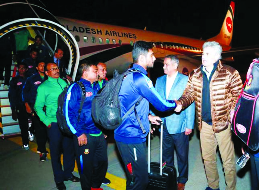 Members of Pakistan Cricket Board authority welcome Bangladesh national cricket team players when they reached in Lahore late Wednesday.