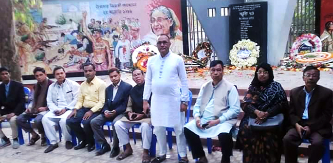 Syed Mahfuz Hannan, son of declarer of Independence Md Hannan on behalf of Bangabandhu speaking at a discussion meeting marking the Mass Killing Day of Chattogram on Thursday.