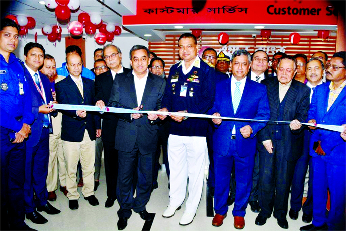 Sayeed H. Chowdhury, Chairman of ONE Bank Limited, inaugurating its 102nd branch at Mongla Port in Bagerhat recently. Zahur Ullah, EC Chairman, ASM Shahidullah Khan, Kazi Rukunuddin Ahmed, Directors, M. Fakhrul Alam, Managing Director of the bank and Rear