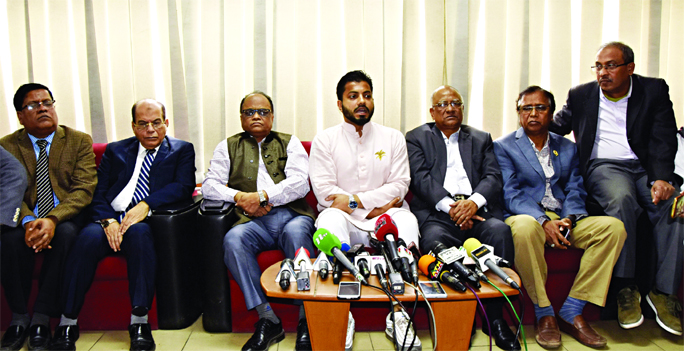 BNP-backed mayoral candidate for Dhaka South City Corporation Ishraque Hossain exchanged views with journalists of different print and electronic media at the National Press Club on Monday. Press Club President Saiful Alam, Daily Observer Editor Iqbal Sob