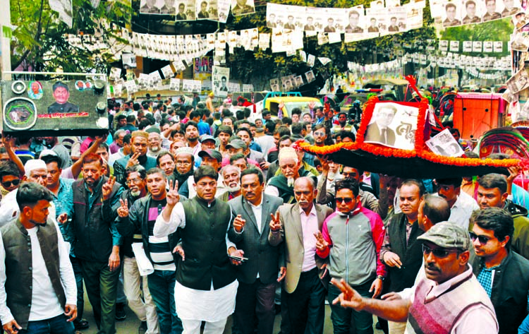 Awami League nominated councilor candidate for 26 No ward of DSCC Hashibur Rahman Manik engaged in electioneering in the city's Azimpur area on Tuesday.