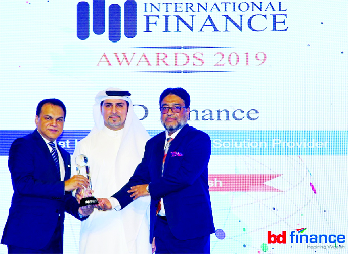 Manwar Hossain, Chairman along with Tarik Morshed, Managing Director of BD Finance Limited, receiving the "International Finance Award-2019" as most innovative financial solution provider in Bangladesh at a function held at Jumeirah Emirates Tower Hotel