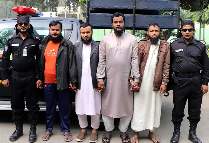 Members of RAB-4 nabbed four members of a banned separatists' organisation 'Al Islam' by conducting raid in the city's Kalyanpur area on Friday.