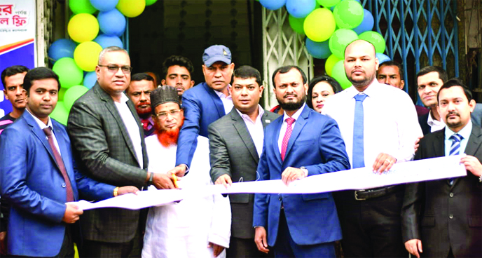 M. Khorshed Anowar, Head of Retail and SME Banking of Eastern Bank Limited (EBL), inaugurating its Agent Banking Outlet at Taherpur Bazar at Bagmara in Rajshahi recently. Syed Zulkar Nayen, Head of Liability and Wealth Management, Md. Bin Mazid Khan, Head