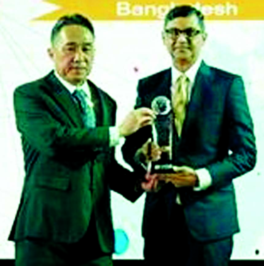 Ziaul Karim, Head of Communications and External Affairs of Eastern Bank Limited (EBL), receiving the International Finance Awards 2019 in the Most Innovative Retail Bank in Bangladesh category at a ceremony held at Waldorf Astoria Bangkok hotel in Thaila