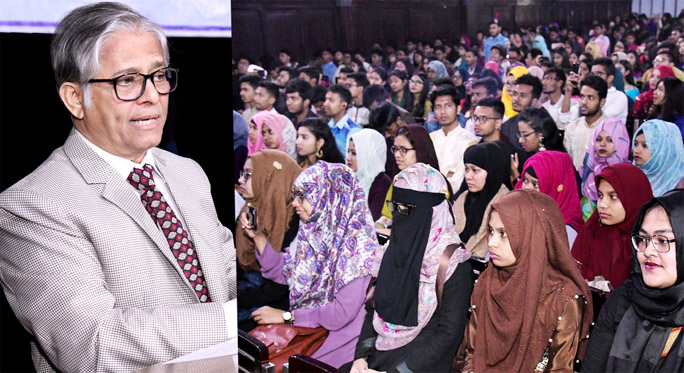 Dhaka University Vice-Chancellor Prof Dr Md. Akhtaruzzaman addressing an orientation program of 1st year Honours students enrolled in different departments under the Faculty of Social Sciences of DU at TSC auditorium on Tuesday. Students' Counseling and