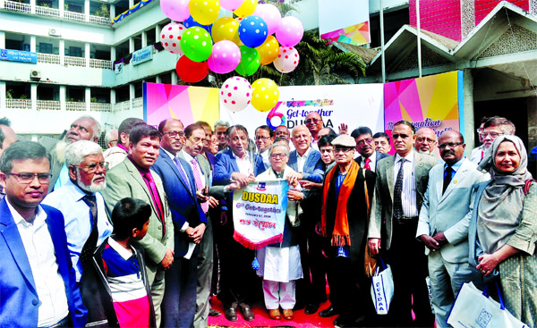 Dhaka University Vice-Chancellor Prof Dr Md. Akhtaruzzaman inaugurating reunion festival of Statistics Department Alumni Association of DU by releasing balloons on the premises of Kazi Motahar Hossain Bhaban of the university on Friday.