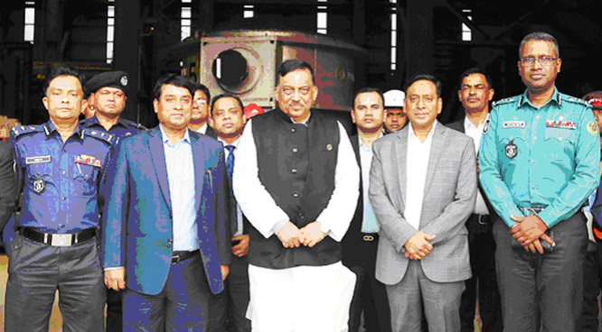 Home Minister Asaduzzaman Khan MP visited new plant of GPH Steel at Kumira in Sitakunda on Wednesday.