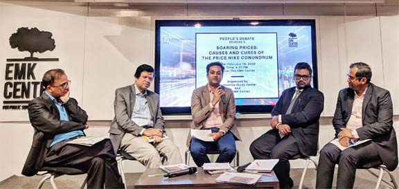 A view of the second episode of People's Debate, a panel discussion organized by Economics Study Center and the EMK Center held at the EMK Center in the city on Tuesday.