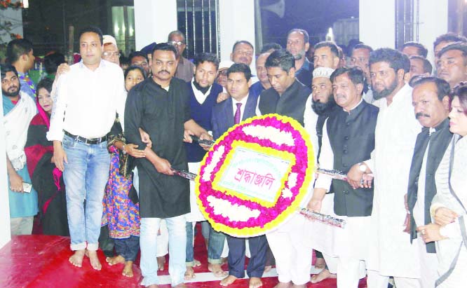 BARISHAL: BCC Mayor Serniabad Sadik Abdullah paying floral tributes at Barishal Central Shaheed Minar marking the International Mother Language Day on Friday.