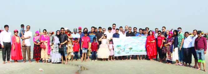 CHANDPUR: The annual picnic of Private University Public Relation Association was held at Chandpur on Friday . Participants seen in the picture