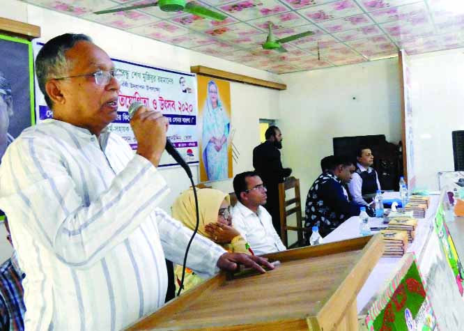 BHOLA: Md Abul Kalam Azad, Chairman, Borhanuddin Upazila Parishad speaking at a prize distribution programme of a wallpaper competition marking the 'Mujib Year' on Sunday.