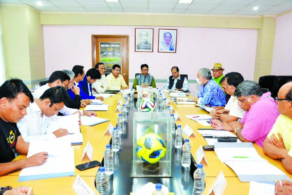 Chairman of Bangladesh Professional Football League Committee and Senior Vice-President of Bangladesh Football Federation (BFF) Abdus Salam Murshedy presided over the meeting of the Bangladesh Professional Football League Committee at the BFF House on Sat