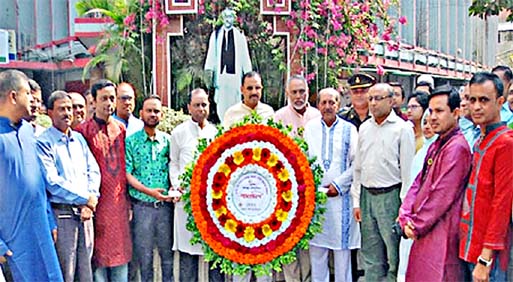 CCC Mayor AJM Nasir Uddin paid tribute to Father of the Nation Sheikh Mujibur Rahman by placing wreath at the portrait of Bangabandhu at Anderkilla Bangabandhu premises on Tuesday.