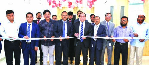 M Fakhrul Alam, Managing Director of ONE Bank Limited, inaugurating "Kashimpur Sub-Branch" under Ganakbari (EPZ) branch at Gazipur recently. Additional Managing Director Md Monzur Mofiz was also present.