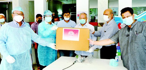 BNP Joint Secretary General Advocate Ruhul Kabir Rizvi, among others, at the PPE distribution ceremony among the physicians of the city's Holy Family Hospital. Doctors Association of Bangladesh organised the programme on Friday.