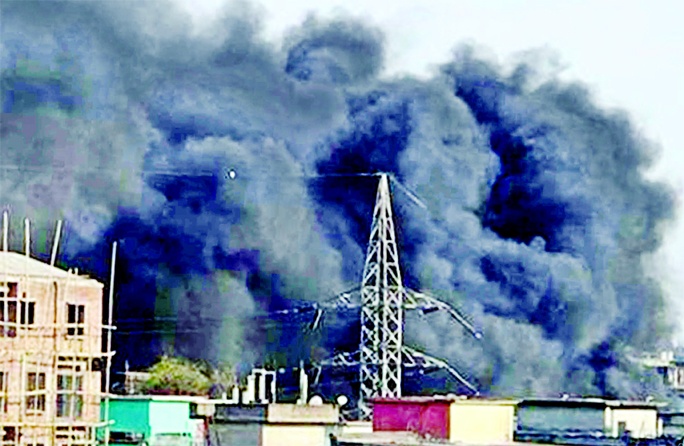 Smoke billows during the blaze at 230/132 KV Sub-Station at Rampura in the capital on Saturday.