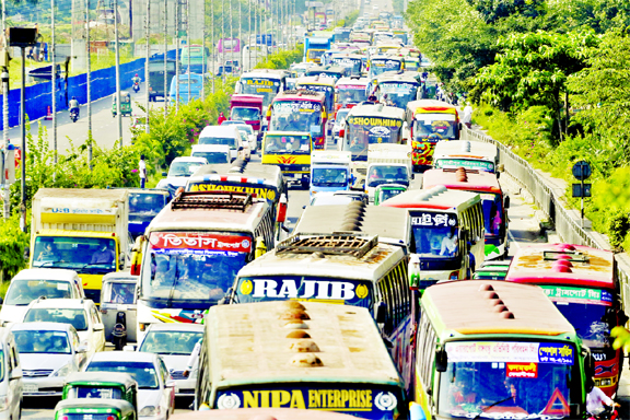 Heavy traffic congestion across the capital on Monday after the government lifted months long nationwide coronavirus shutdown. This photo was taken from Airport Road.