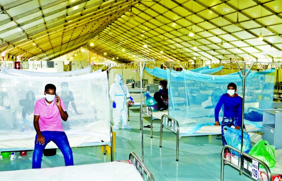Corona patients are seen in the isolation centre of Bashundhara temporary hospital in Dhaka.