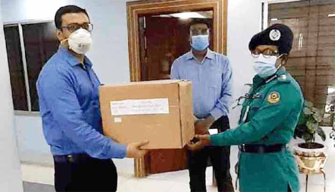 Nurul Afser, Head of Corporate Brand of PRAN-RFL Group, handing over protective equipment to ABM Azad, Divisional Commissioner of Chattogram and Amena Begum, Additional Police Commissioner (Administration and Finance) at Chattogram Metropolitan Police off