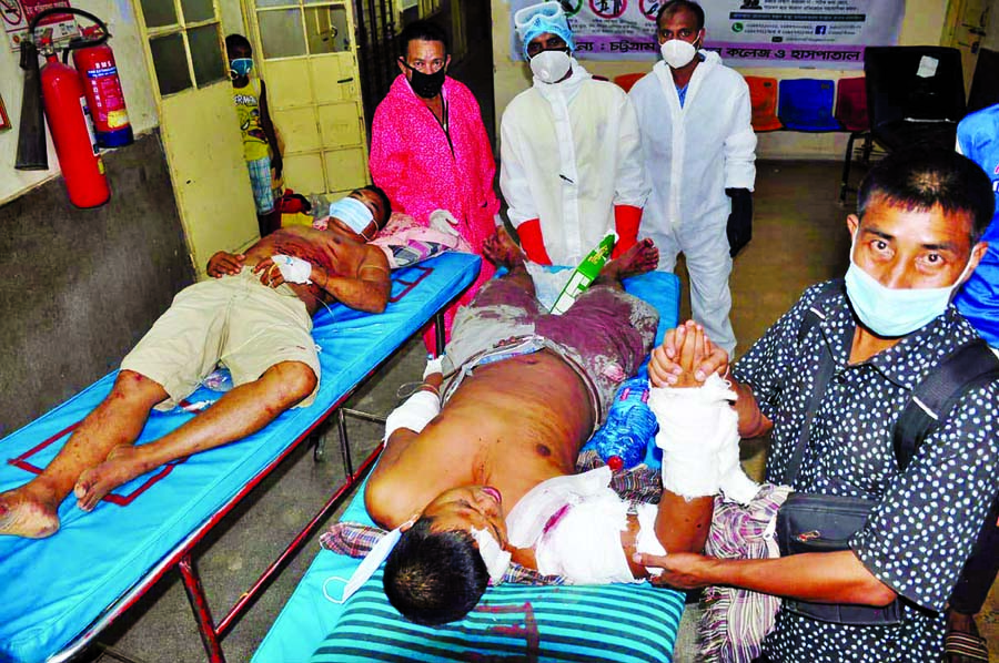 Gunmen sprayed bullets on the activists of a faction of Parbatya Chattogram Janasonghati Samity in Bandarban district on Tuesday morning killing 6 persons on the spot and injuring 3 others. The critically wounded victims were taken to Chattogram Medical C