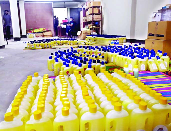 A RAB mobile court on Sunday seized a huge quantity of fake hand sanitizers conducting drive at a factory in the city's Mohammadpur area. The mobile court also fined its owner for his involvement in illegal activities.