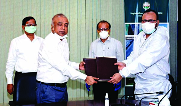 The Ministry of Commerce on Tuesday signed a land lease agreement with the Bangladesh Economic Zones Authority (BEZA) and Bangladesh Hi-Tech Park Authority (BHTPA) for setting up three state-of-the-art technology centres (TCs) and one specialised design a