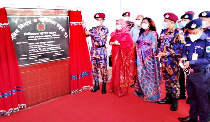 Additional IGP and Chief of Armed Police Battalion, Dhaka Mosharaf Hossain, BPM inaugurates foundation laying stone of Shaheed Minar and Swadhinata Chattar '71 of Armed Police Battalion School and College on its campus in Bogura on Thursday.