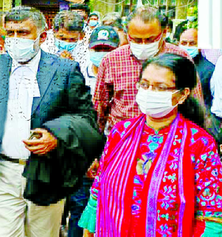 Sharmin Shahriar Ferdous is seen coming out from Cox's Bazar Senior Judicial Magistrate Court after filing a case in connection with the killing of her brother on Wednesday.