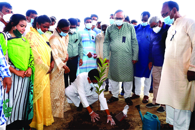 Junaid Ahmed Palak, State Minister for Information and Communication Technology, inaugurates the tree plantation programme at Rajshahi Bangabandhu Sheikh Mujib High-Tech Park on Friday morning. Rajshahi Mayor A.H.M. Khairuzzaman (Liton) was present at the