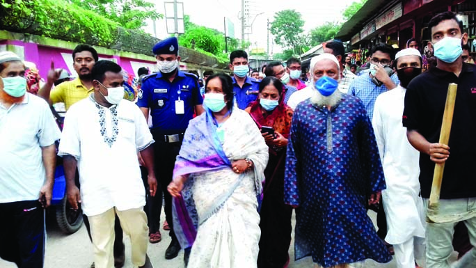 Narayanganj City Corporation Mayor Selina Hayat Ivy along with 8 No Ward Councillor Ruhul Amin Mollah visit various development works in the city on Monday.