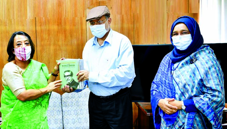 Information Minister Dr. Hasan Mahmud presents some books written on Bangabandhu to outgoing Indian Envoy Riva Ganguli Das at his office of the Ministry on Wednesday.