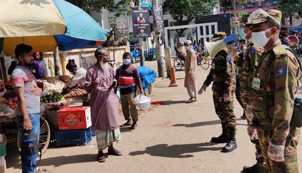 Bangladesh Army conducts mass awareness campaign at Kotwali in Dhaka on Friday with a view to resisting corona pandemic.