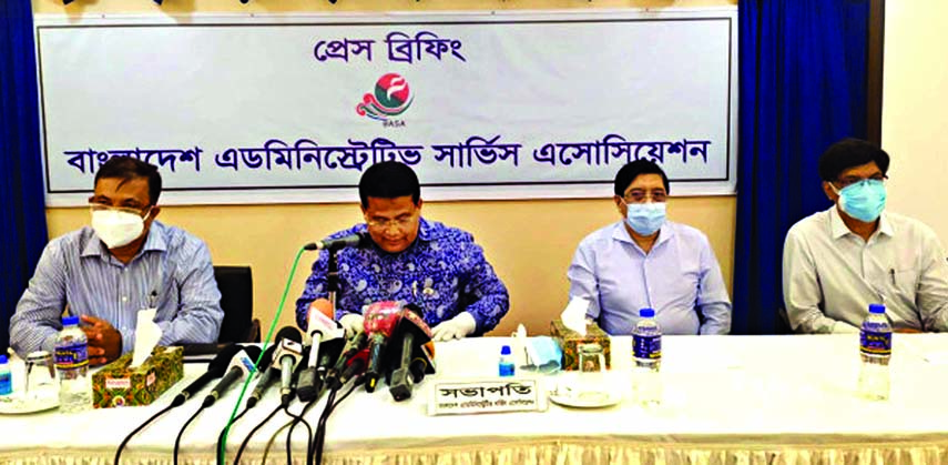 Helaluddin Ahmed, President of BASA and Senior Secretary of the Local Government, speaks at a press conference in city's BIAM Auditorium on Saturday afternoon.