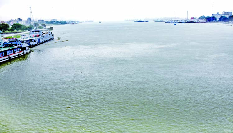 THE DEAD RIVER GETS A NEW LIFE! The water quality of River Buriganga that flows across Dhaka has improved following relocation of tanneries to Savar from the capital's Hazaribagh area and thanks to this year's heavy rainfall. The aerial photo taken on T