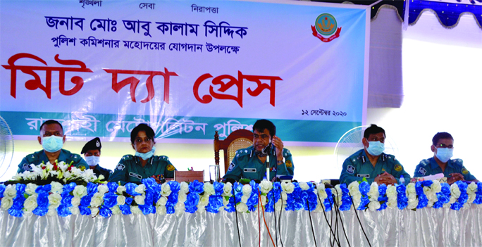 Rajshahi Metropolitan Police Commissioner Md. Abu Kalam Siddique speaks at a view exchange meeting with local journalists in Police Line auditorium on Saturday.