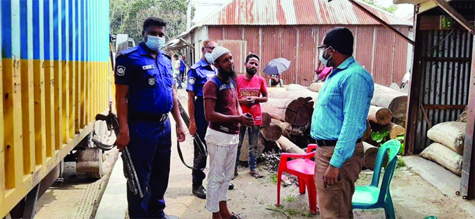 2. AC (land) and Executive Magistrate Md Mahbubur Rahman conducts mobile court at Chandura union in Bijoynagar Upazila of Brahmanbaria district on Friday as part of Upazila Administration's market monitoring drive.