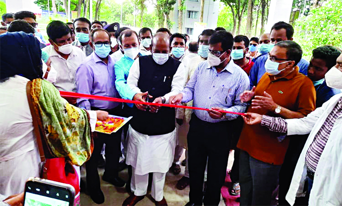 Prof. Abdul Kuddus, MP, inaugurates newly built four-storied building of Baraigram Health Complex in Natore at a function held on the hospital premises recently. Additional Secretary of Health Ministry Md Saidur Rahman, Deputy Commissioner (DC) Md Shariaz