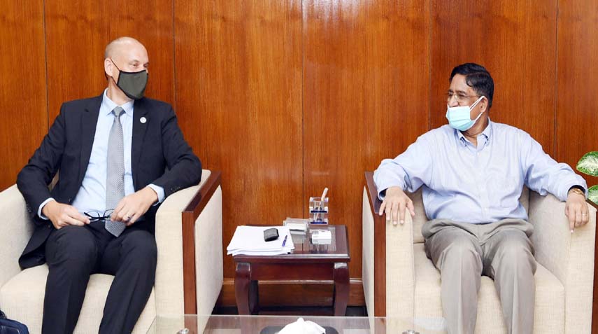 Bangladesh Representative of Agricultural Organisation Robert Simpson calls on Agriculture Minister Dr. Abdur Razzaque at the latter's office of the Ministry on Tuesday.