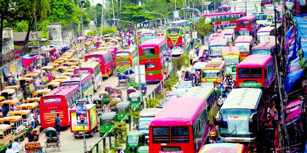A large number of vehicles regularly get stuck at the road adjacent to Golapshah Mazar in the capital due to disorder in traffic management. This photo was taken on Sunday.