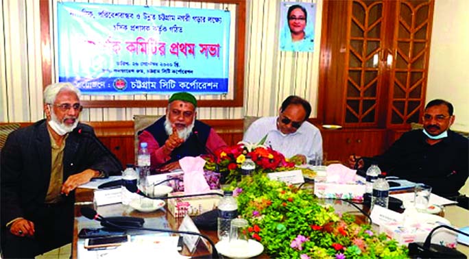 Chattogram City Corporation Administrator Khorshed Alam Sujan speaks at the first meeting of the advisory committee on City Corporation in the Tigerpass office auditorium on Saturday.