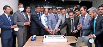 Md. Arfan Ali, Managing Director of Bank Asia Limited, inaugurating MoneyGram payment services at the banks head office on Tuesday. From now, the services will be available for customers at 129 branches and more than 4,000 Agent Points of the bank through