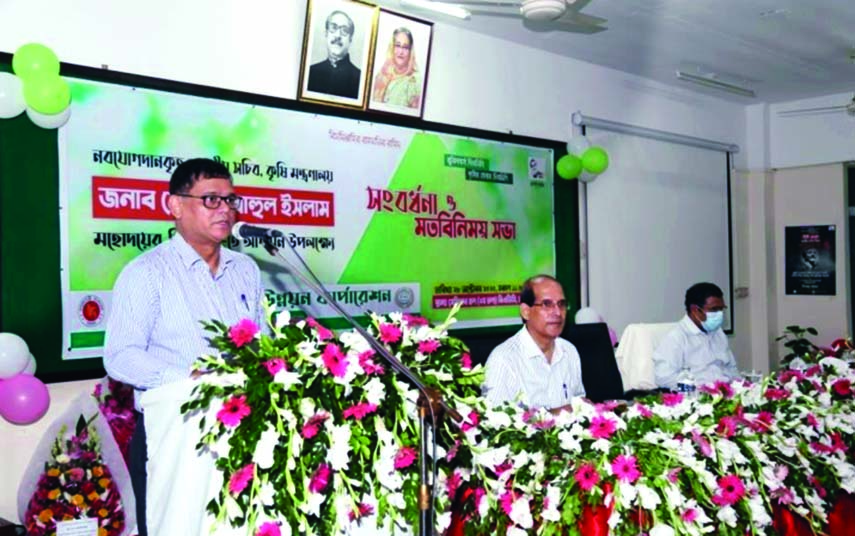 Newly appointed Agriculture Secretary Mesbahul Islam speaks at a view-exchange meeting held at the seminar room of Bangladesh Agriculture Development Corporation (BADC) in the city on Wednesday.