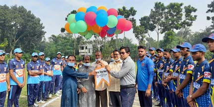 UNO of Chatmohar upazila and President of Chatmohar Cricket Academy Md Saikat Islam inaugurating the Chatmohar Premier League T20 Cricket by releasing the balloons as the chief guest at Chatmohar Government College Ground in Chatmohar upazila, Pabna on We