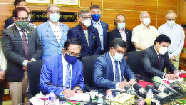 In presence of Health and Family Welfare Minister Zahid Maleque, representative of Beximco Pharma Limited and Serum Institute of India (Pvt.) Limited, signing a MoU on Thursday at the ministry to supply Corona Virus Vaccine on priority based.