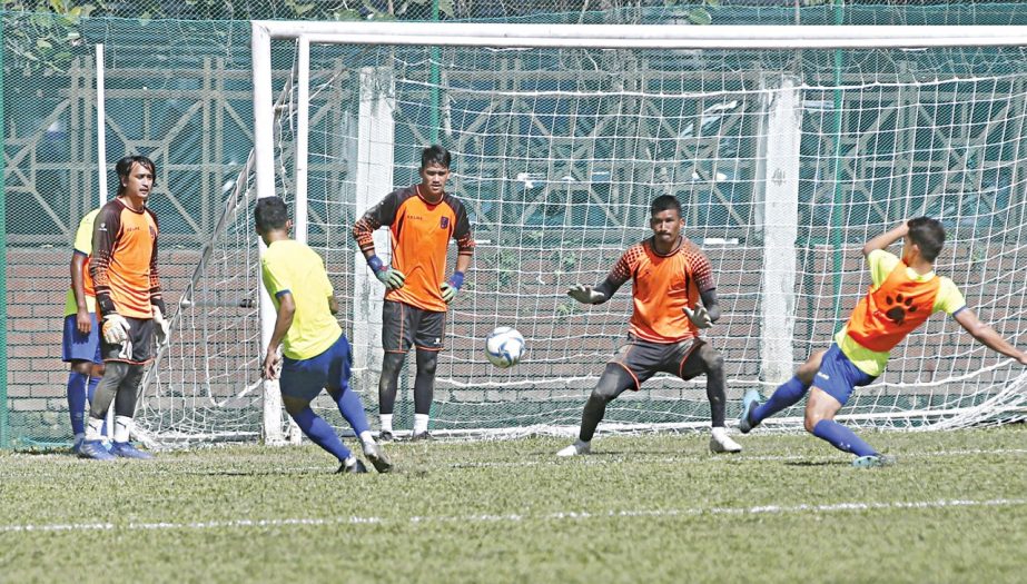 The Nepal team practice at the Sheikh Jamal Dhanmondi Club ground on Monday ahead of two FIFA friendlies against Bangladesh. The matches are scheduled for November 13 and 17 at Bangabandhu National Stadium (BNS).